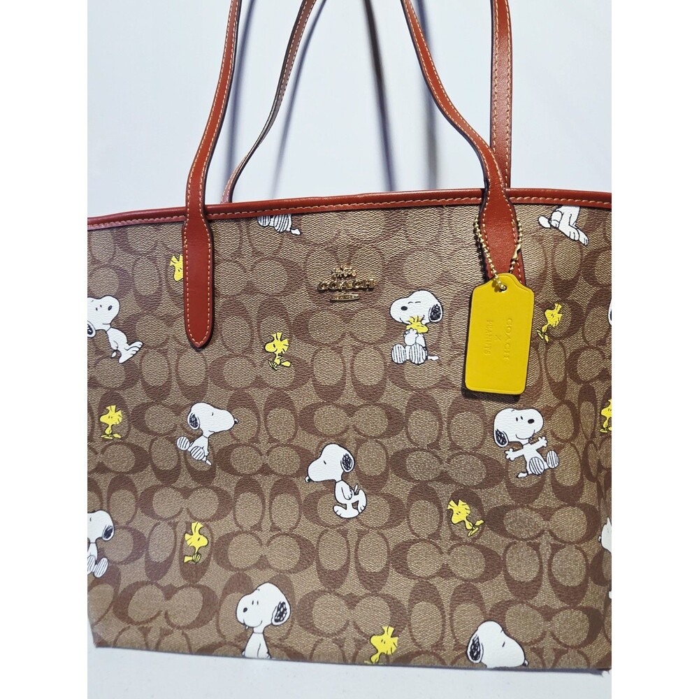 Coach X Peanuts Women's Tote Bag Khaki Redwood Multi Snoopy Woodstock CF166